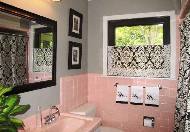 small pink bathroom design