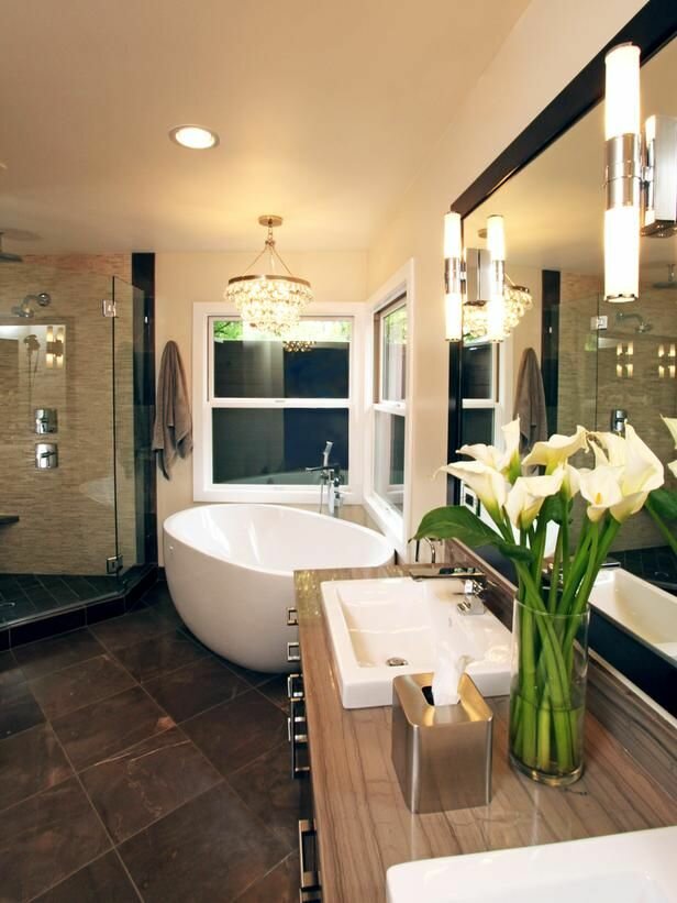 bathroom design with creative bathtub