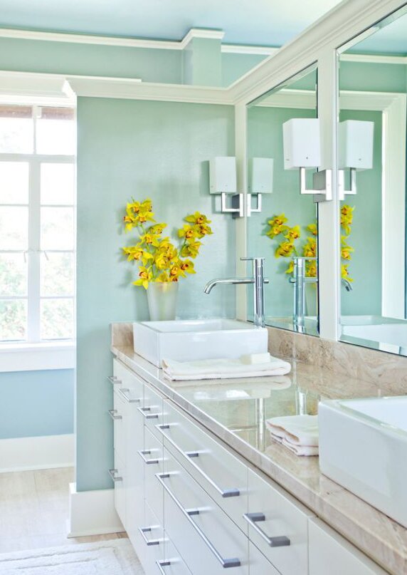 bright bathroom design