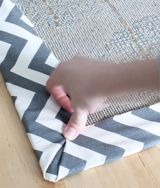 diy rug with old fabrics