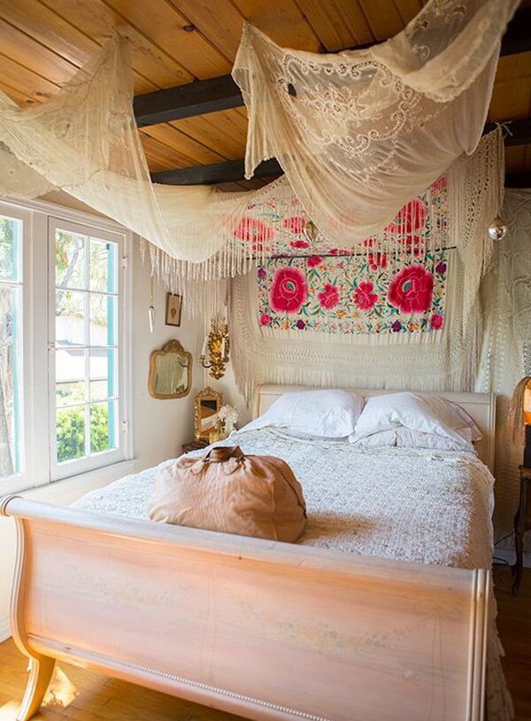 natural romantic bedroom design