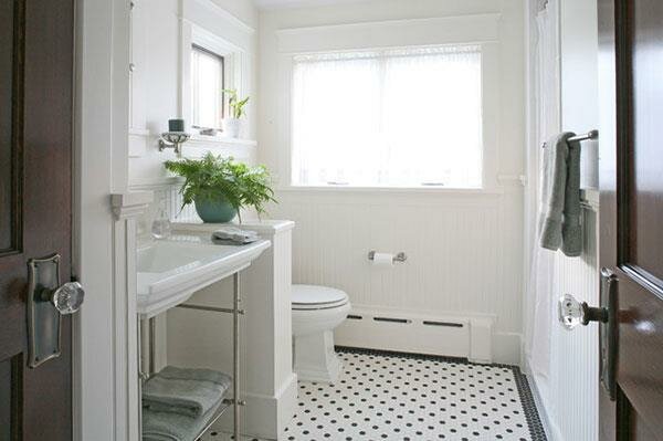 white vintage bathroom
